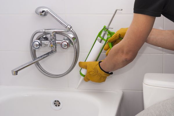 Bathtub Caulking in Park City